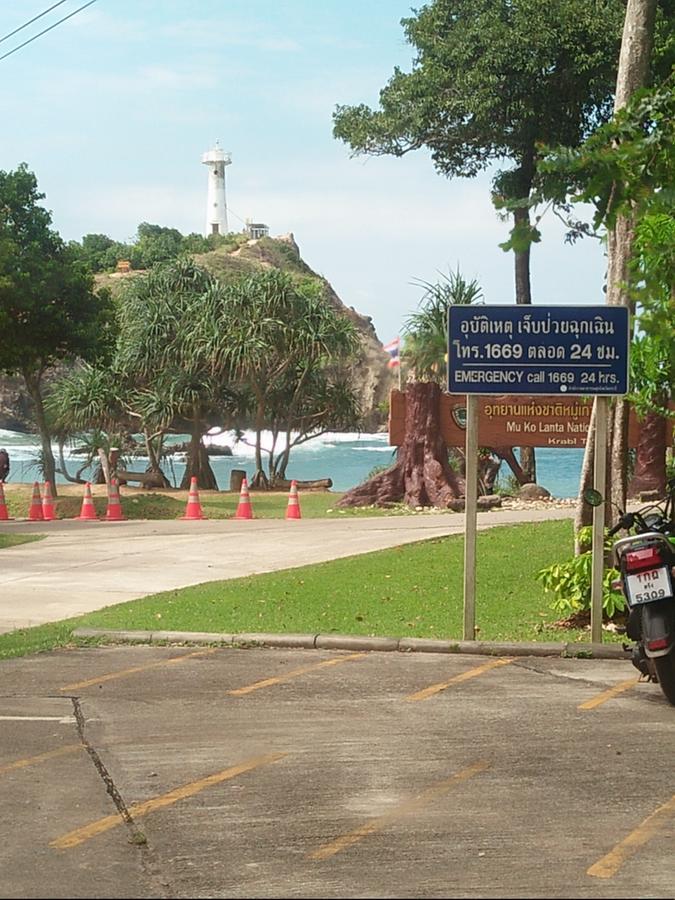 Lanta Danai Guesthouse Koh Lanta Bagian luar foto